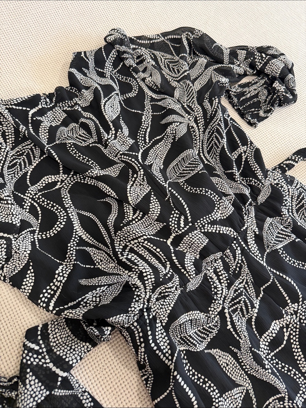 Vince Camuto Black Jumpsuit with White Leaf Print - Picture 11 of 11